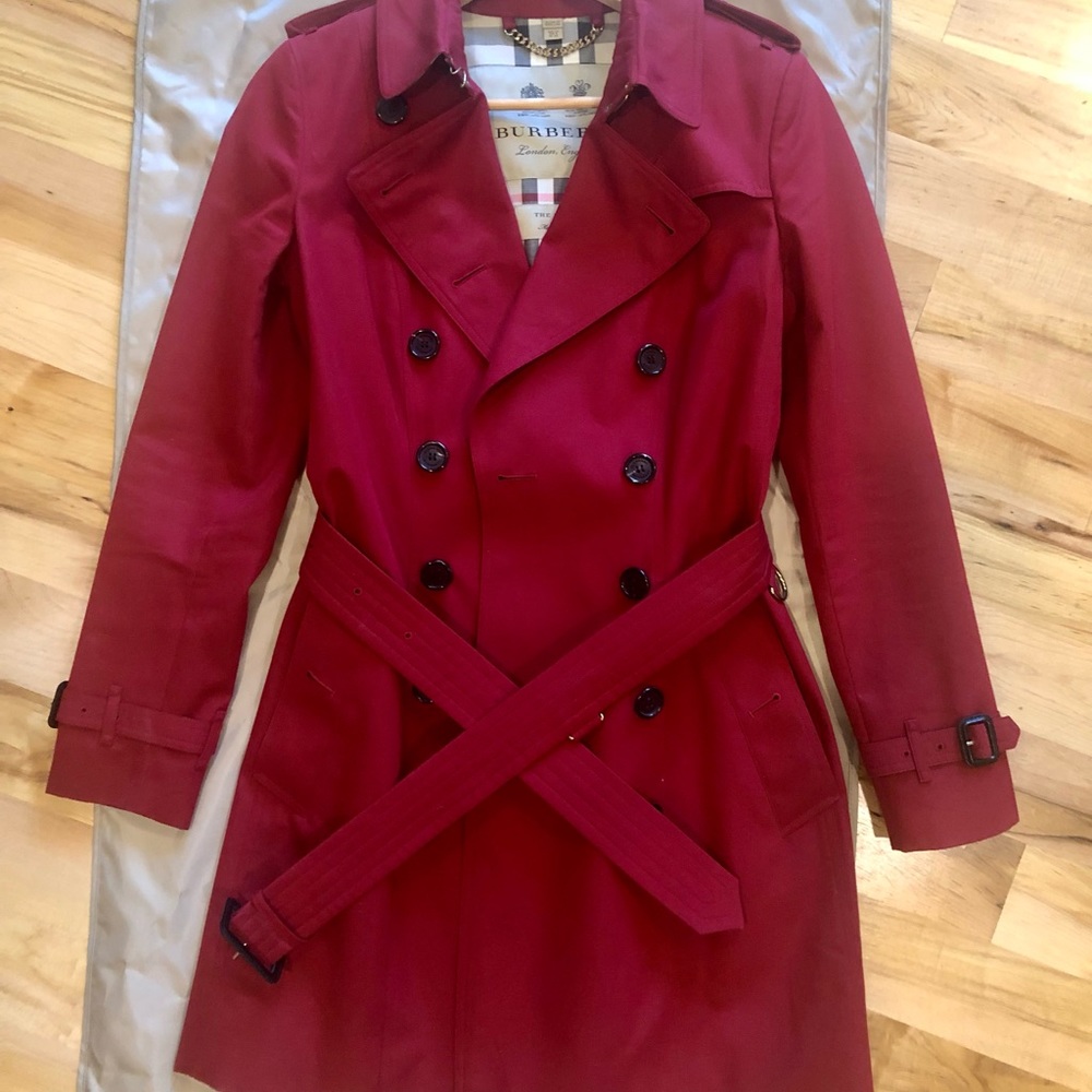 100% AUTHENTIC Woman’s Burberry Chelsea Heritage Trench Coat